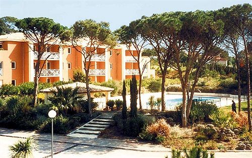 Lagrange Vacances Le Domaine Des Grands Pins Saint-Raphael  Exterior photo